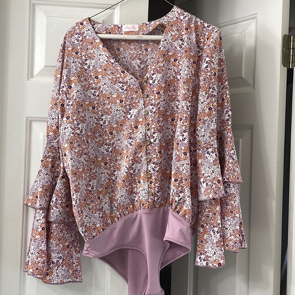 WIN MY HEART PINK FLORAL BELL SLEEVE BODYSUIT